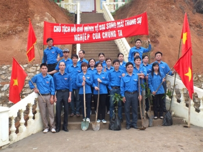 ĐVTN Công ty CP Khoáng sản và Luyện kim Cao Bằng sôi nổi ra quân tháng thanh niên 2013